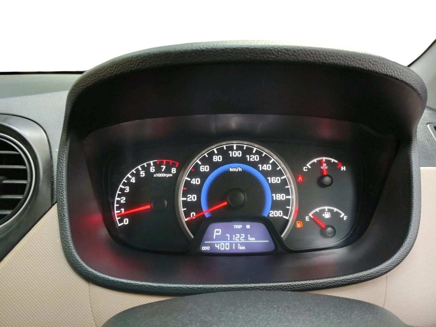 2017 Hyundai Grand i10 MAGNA AT 1.2 KAPPA VTVT, Petrol, Automatic, 40,011 km, interior