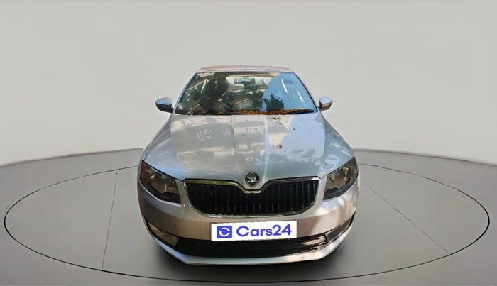 2013 Skoda Octavia AMBITION 2.0 TDI, Diesel, Manual, 1,04,575 km, exterior