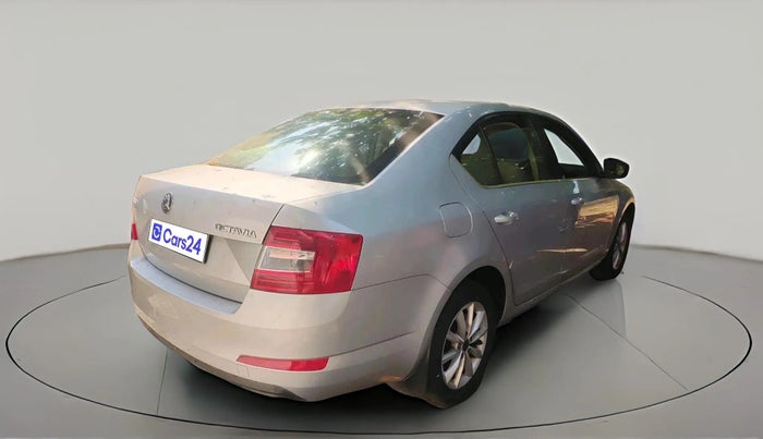 2013 Skoda Octavia AMBITION 2.0 TDI, Diesel, Manual, 1,04,575 km, exterior