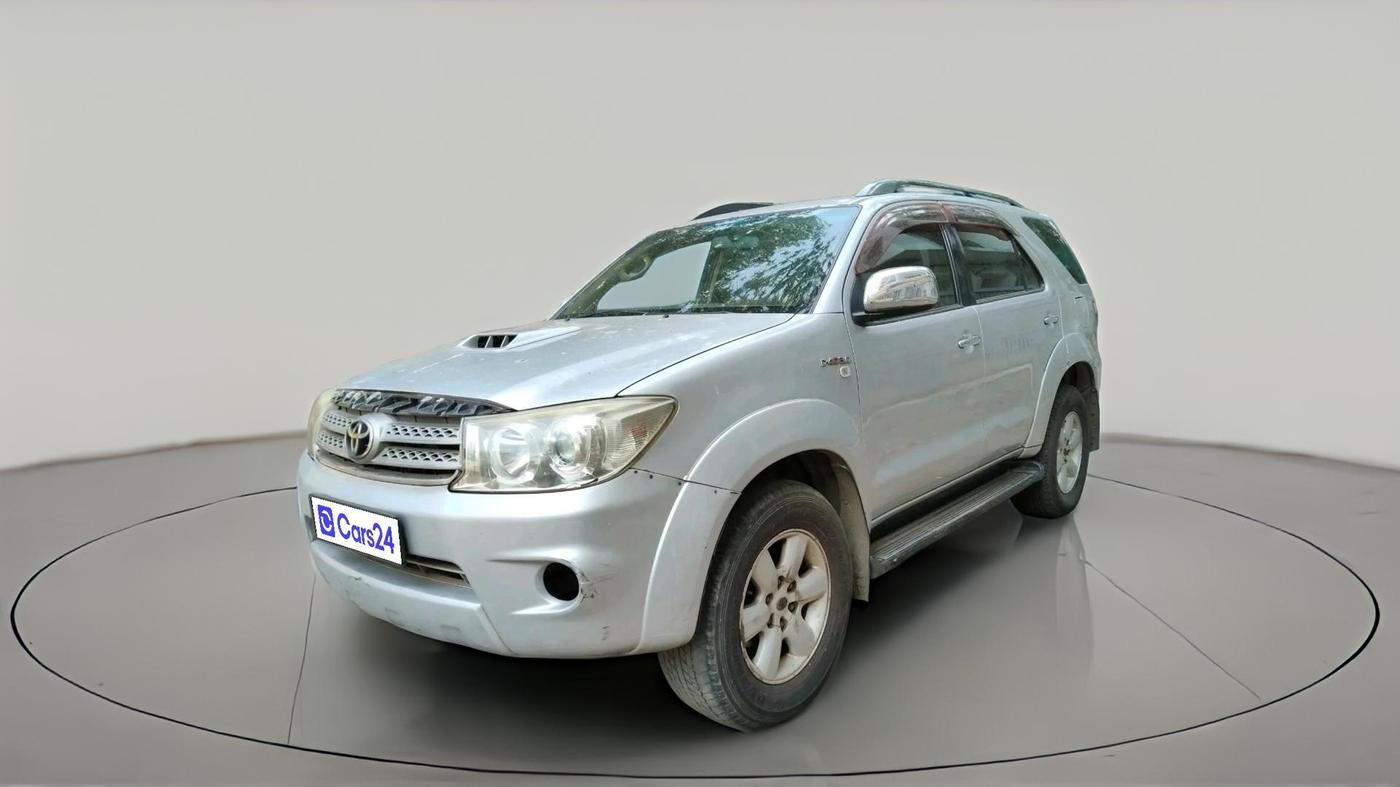 2009 Toyota Fortuner 3.0 4X4 MT, Diesel, Manual, 1,90,922 km, exterior