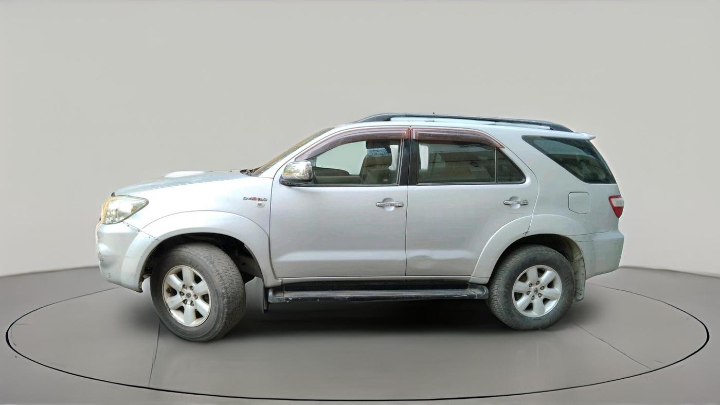 2009 Toyota Fortuner 3.0 4X4 MT, Diesel, Manual, 1,90,922 km, exterior