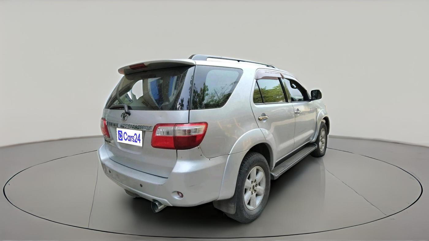 2009 Toyota Fortuner 3.0 4X4 MT, Diesel, Manual, 1,90,922 km, exterior