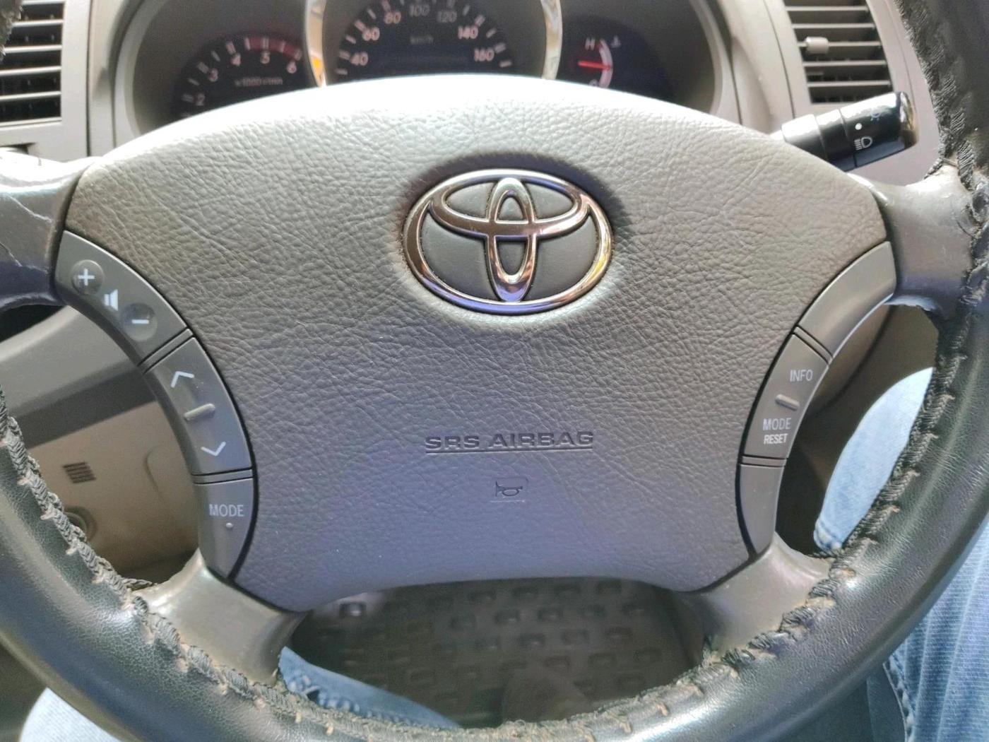 2009 Toyota Fortuner 3.0 4X4 MT, Diesel, Manual, 1,90,922 km, interior