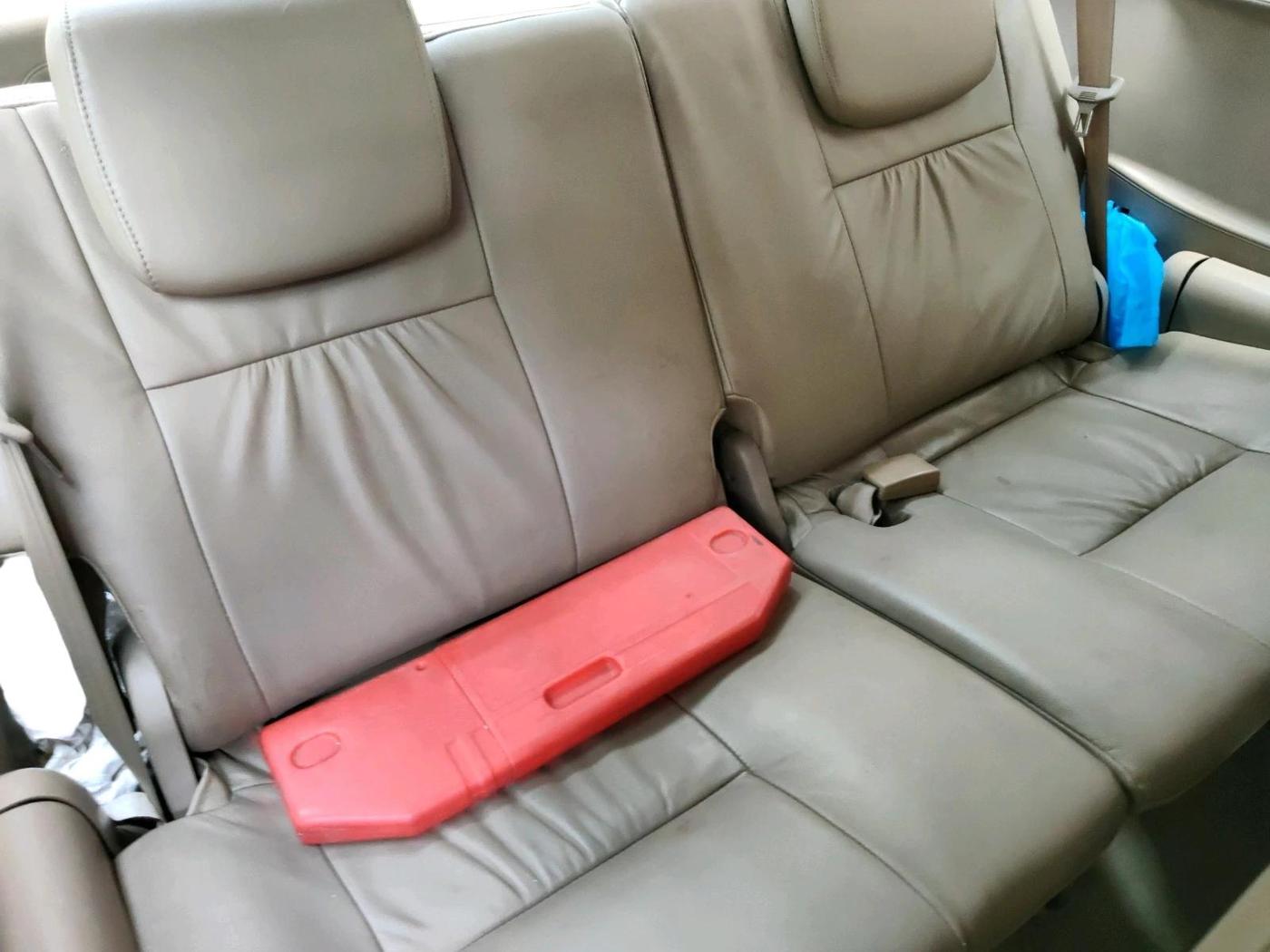 2009 Toyota Fortuner 3.0 4X4 MT, Diesel, Manual, 1,90,922 km, interior