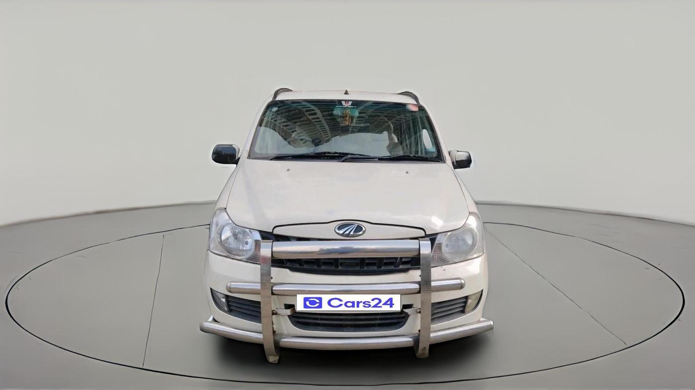 2013 Mahindra Quanto C6, Diesel, Manual, 91,951 km, exterior