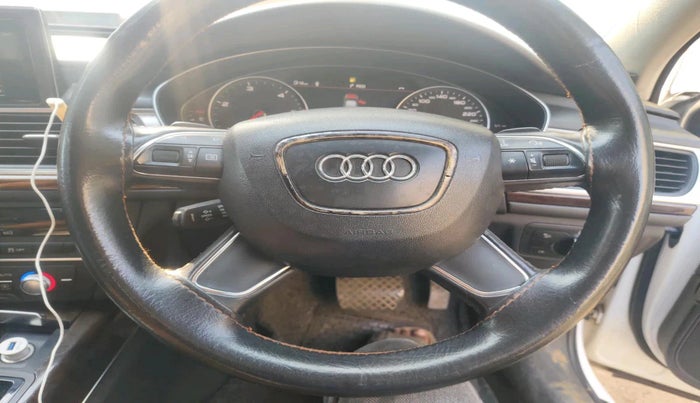 2011 Audi A6 2.0 TDI PREMIUM, Diesel, Automatic, 81,824 km, interior