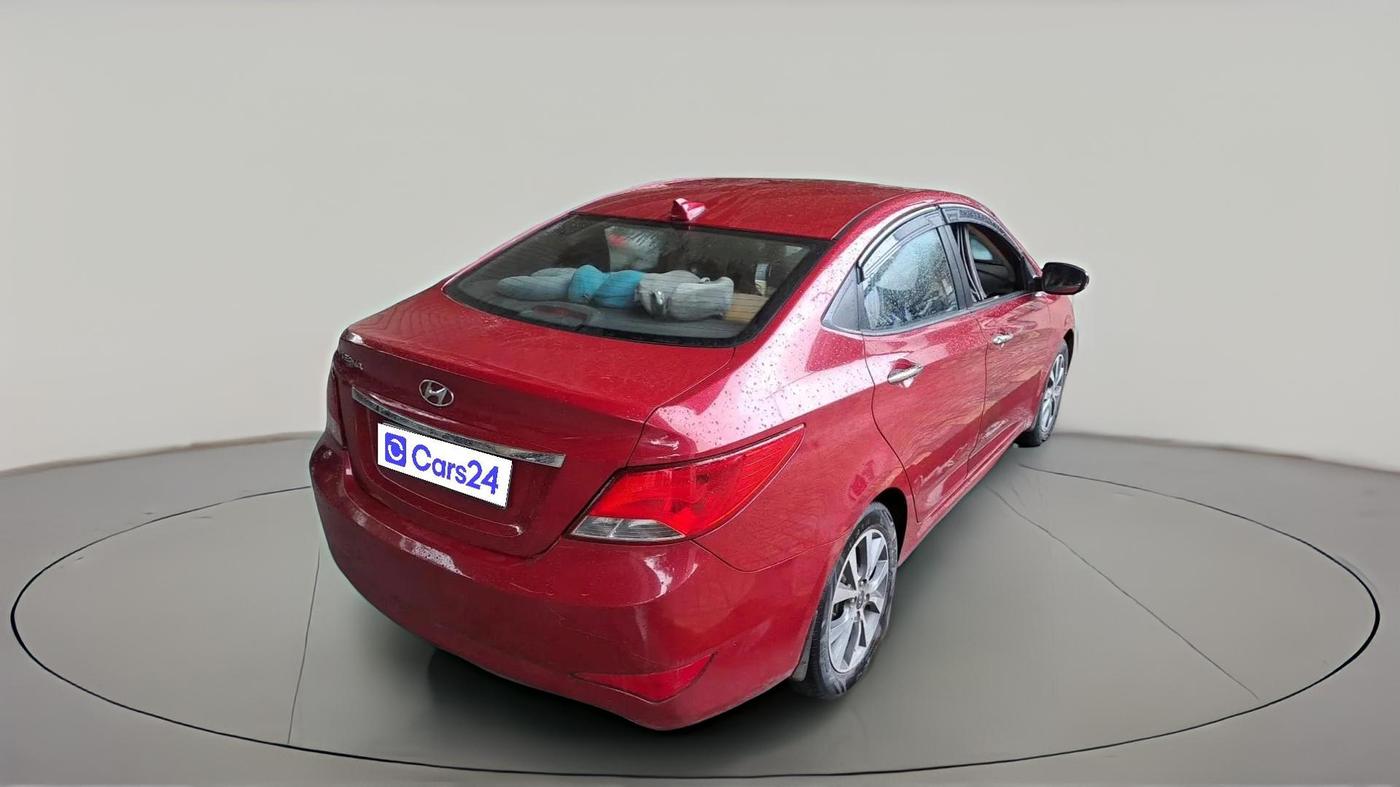2015 Hyundai Verna FLUIDIC 4S 1.6 VTVT S AT, CNG, Automatic, 84,104 km, exterior