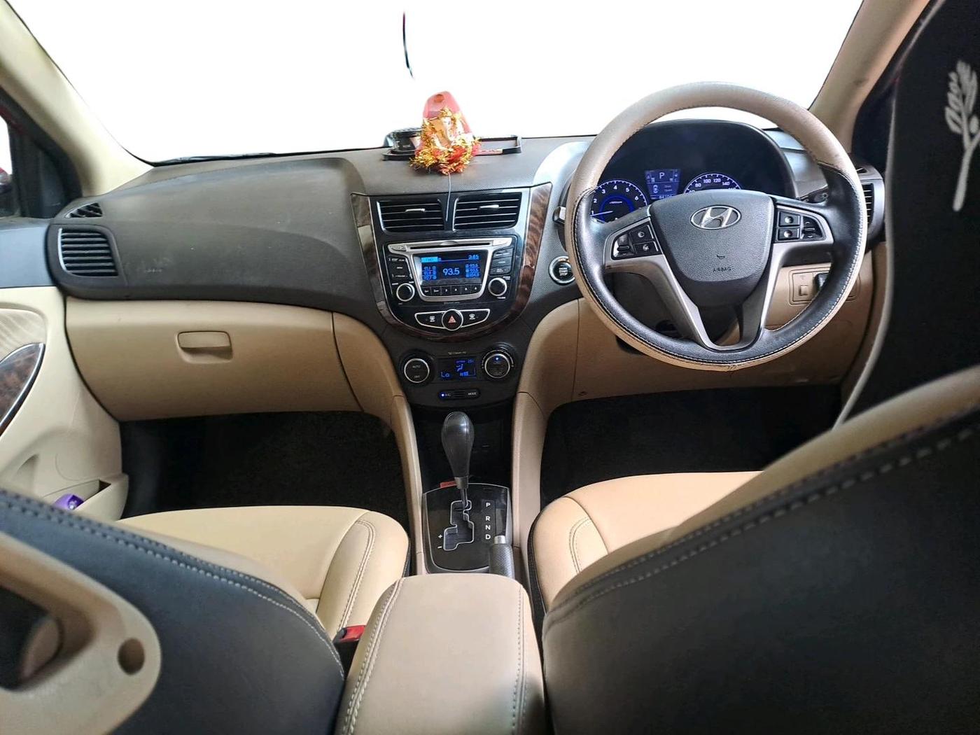 2015 Hyundai Verna FLUIDIC 4S 1.6 VTVT S AT, CNG, Automatic, 84,104 km, interior