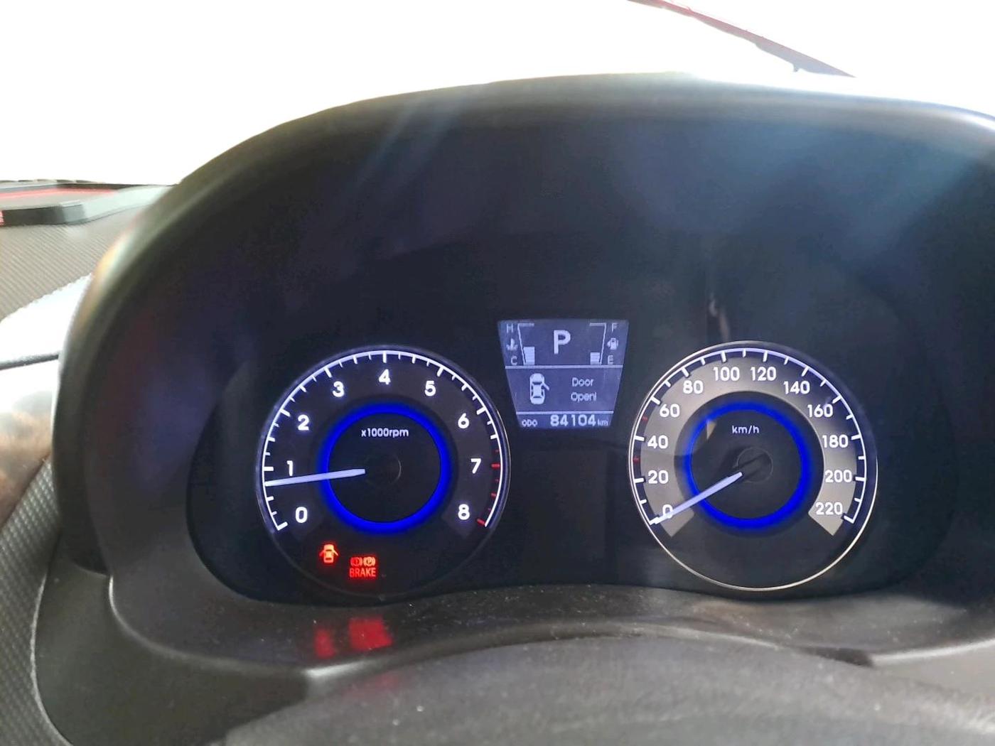 2015 Hyundai Verna FLUIDIC 4S 1.6 VTVT S AT, CNG, Automatic, 84,104 km, interior