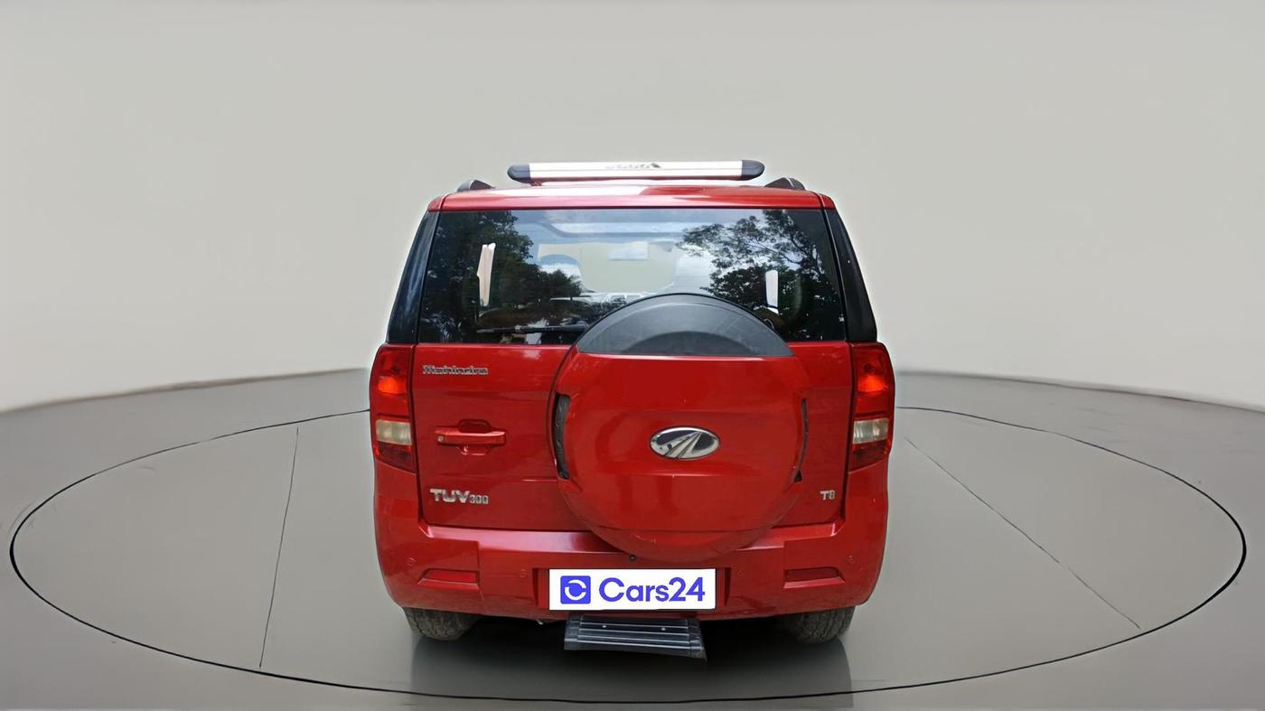 2017 Mahindra TUV300 T8, Diesel, Manual, 83,711 km, exterior
