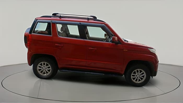 2017 Mahindra TUV300 T8, Diesel, Manual, 83,711 km, exterior
