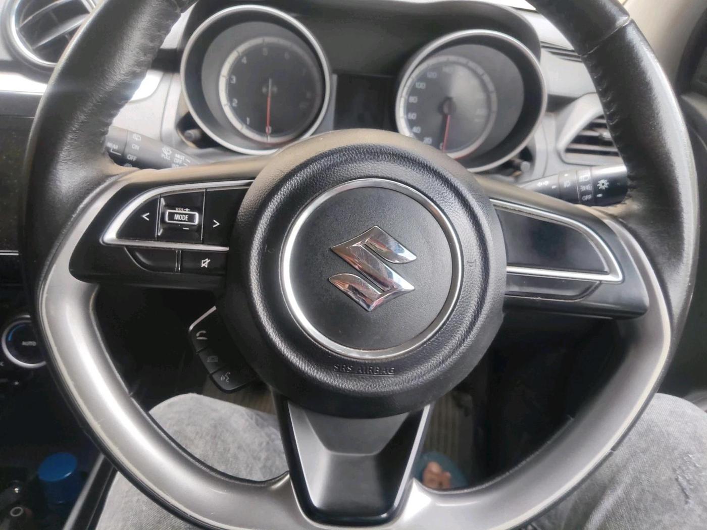 2023 Maruti Swift ZXI CNG, CNG, Manual, 52,358 km, interior