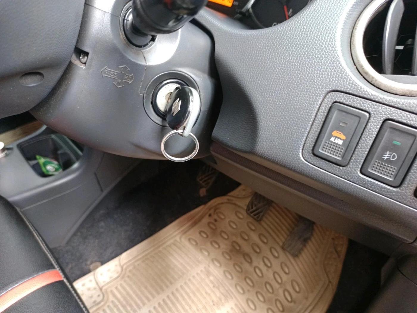 2011 Maruti Swift Dzire ZXI, Petrol, Manual, 1,06,018 km, interior