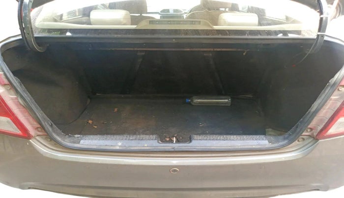 2020 Maruti Dzire ZXI AMT, Petrol, Automatic, 1,32,803 km, exterior