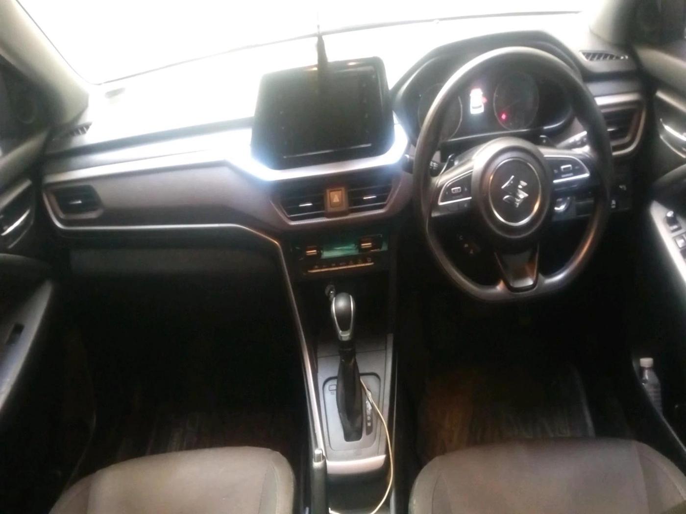2023 Maruti BREZZA ZXI AT SMART HYBRID, Petrol, Automatic, 42,138 km, interior
