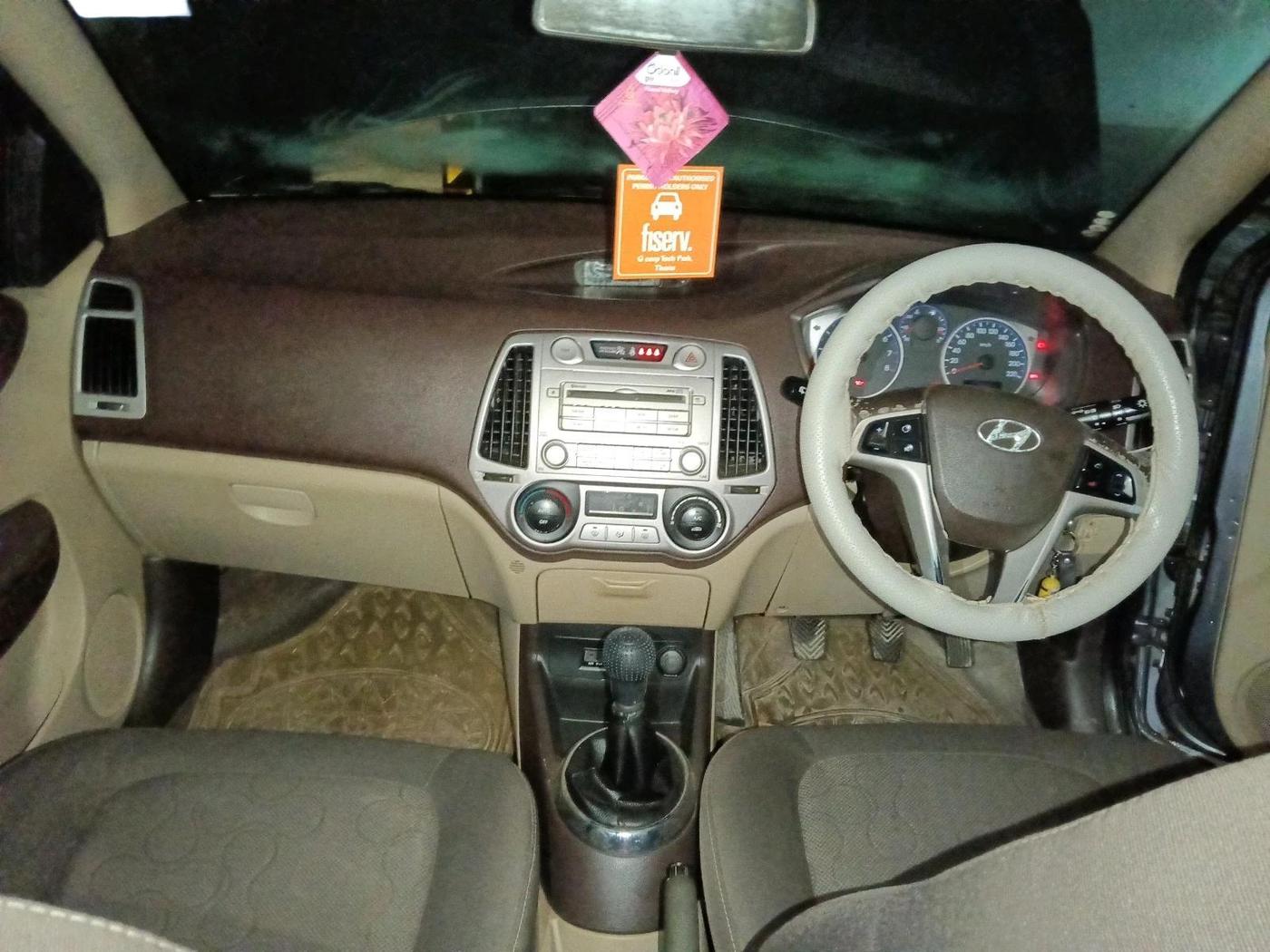2011 Hyundai i20 ASTA 1.2, Petrol, Manual, 68,701 km, interior