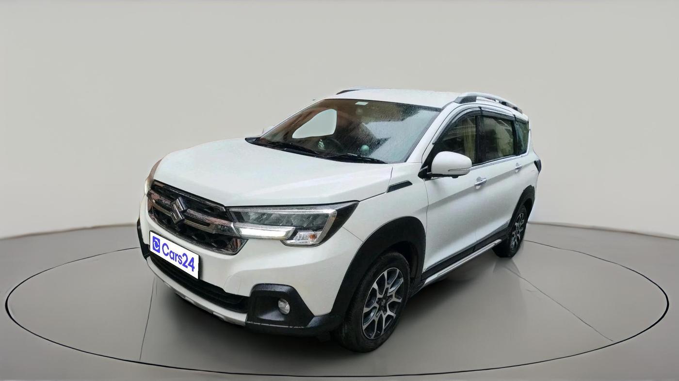 2022 Maruti XL6 ALPHA MT, Petrol, Manual, 19,286 km, exterior