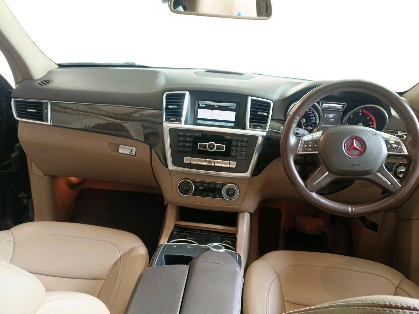 2013 Mercedes Benz Ml Class 250 CDI, Diesel, Automatic, 1,11,355 km, interior