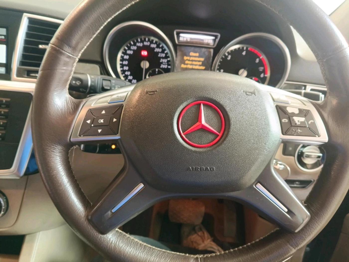 2013 Mercedes Benz Ml Class 250 CDI, Diesel, Automatic, 1,11,355 km, interior