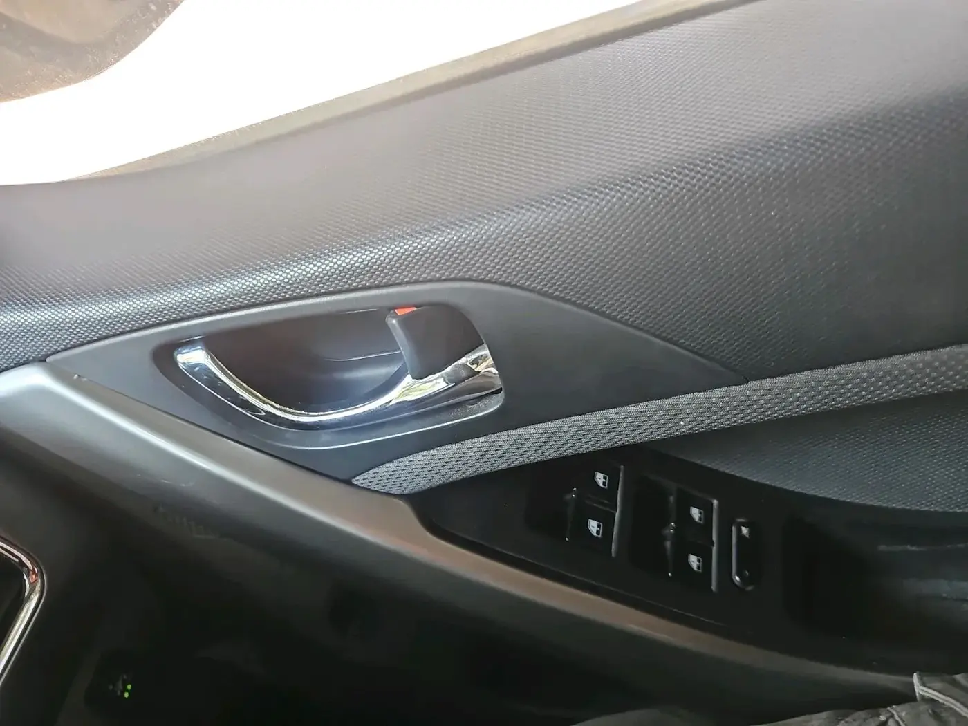 2018 Tata NEXON XZA PLUS PETROL, CNG, Automatic, 35,017 km, interior