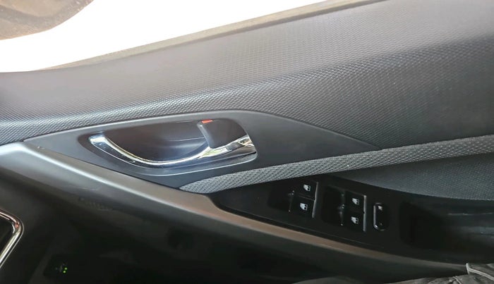 2018 Tata NEXON XZA PLUS PETROL, CNG, Automatic, 35,017 km, interior