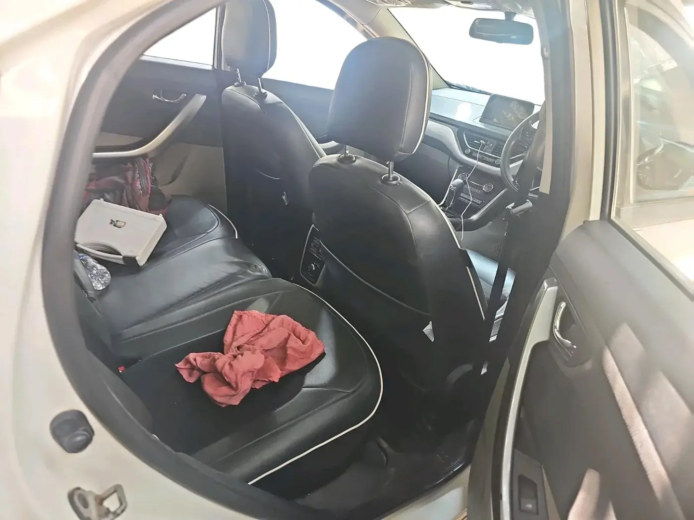 2018 Tata NEXON XZA PLUS PETROL, CNG, Automatic, 35,017 km, interior