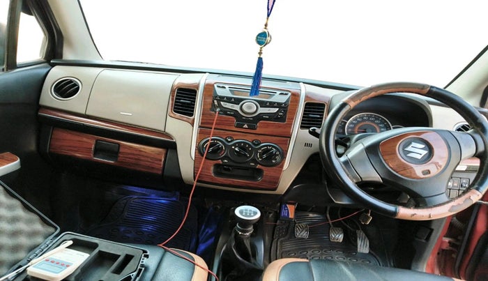 2013 Maruti Wagon R 1.0 VXI, CNG, Manual, 72,259 km, interior