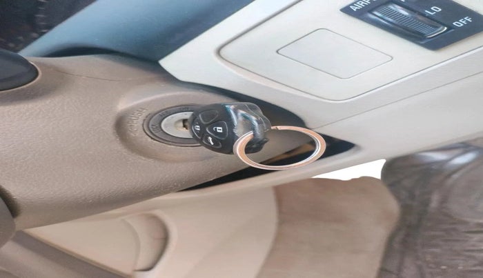 2006 Toyota Camry W2 AT, Petrol, Automatic, 1,45,741 km, interior