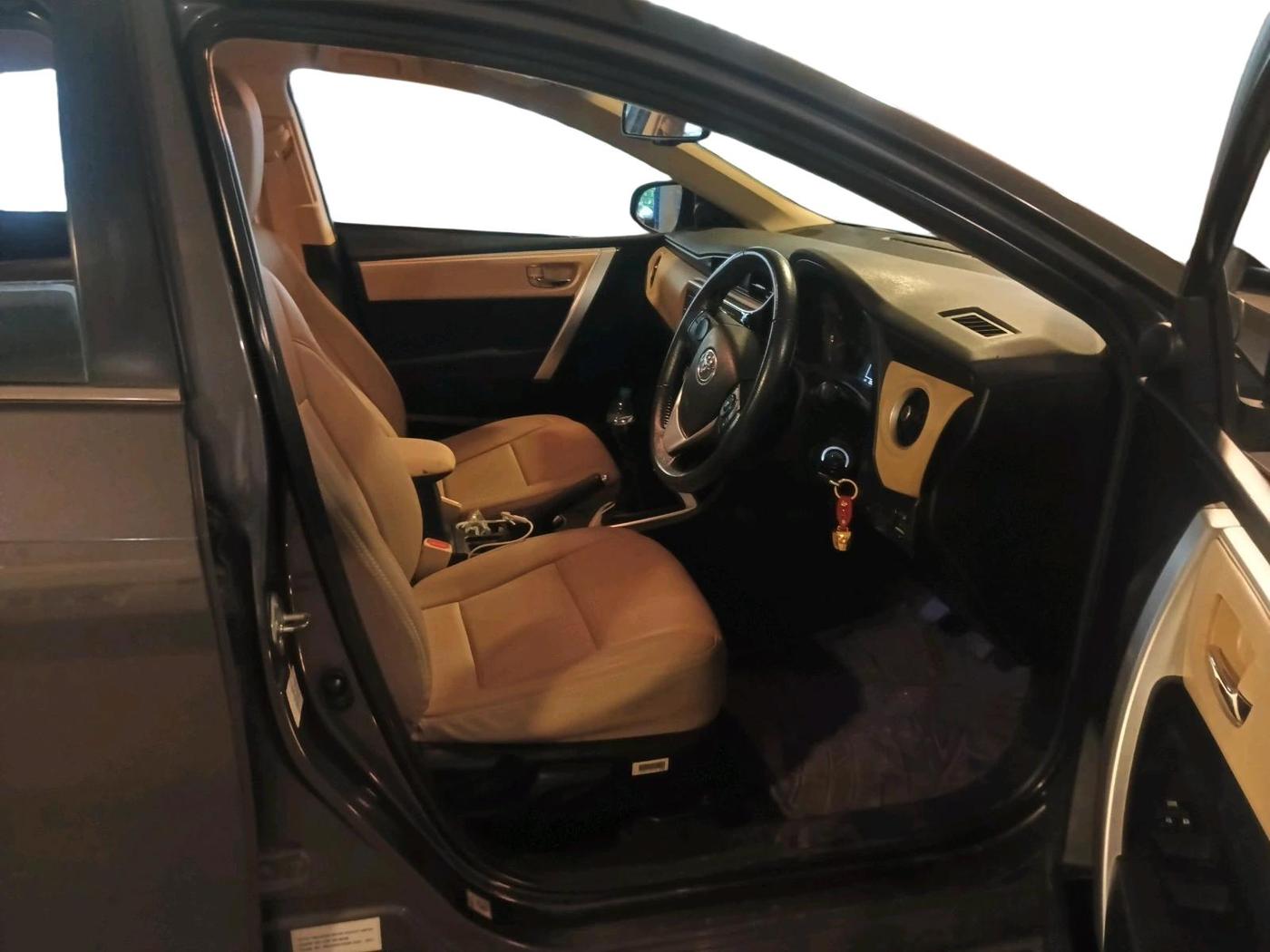 2017 Toyota Corolla Altis G PETROL, Petrol, Manual, 25,561 km, interior