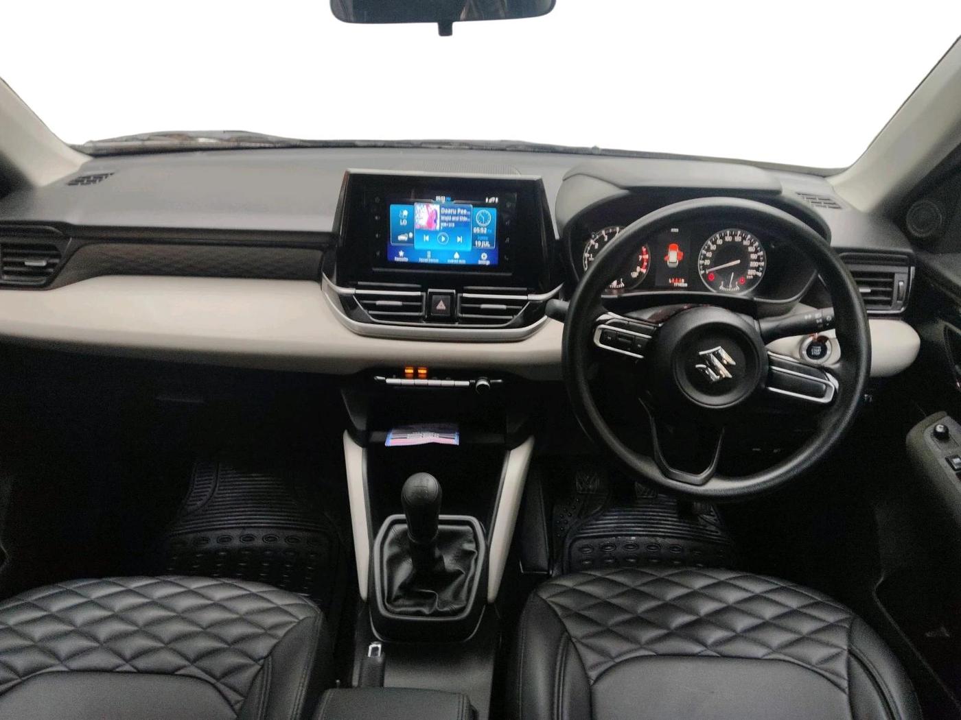 2025 Maruti Victoris Lxi 1.5 CNG MT, CNG, Manual, 17,143 km, interior
