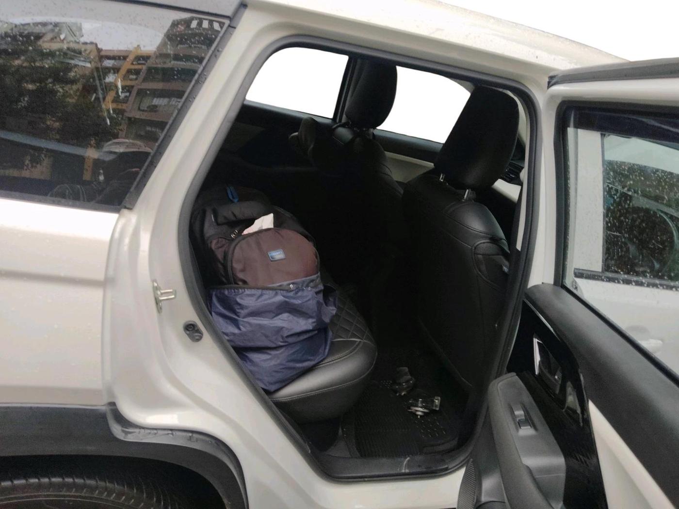 2025 Maruti Victoris Lxi 1.5 CNG MT, CNG, Manual, 17,143 km, interior