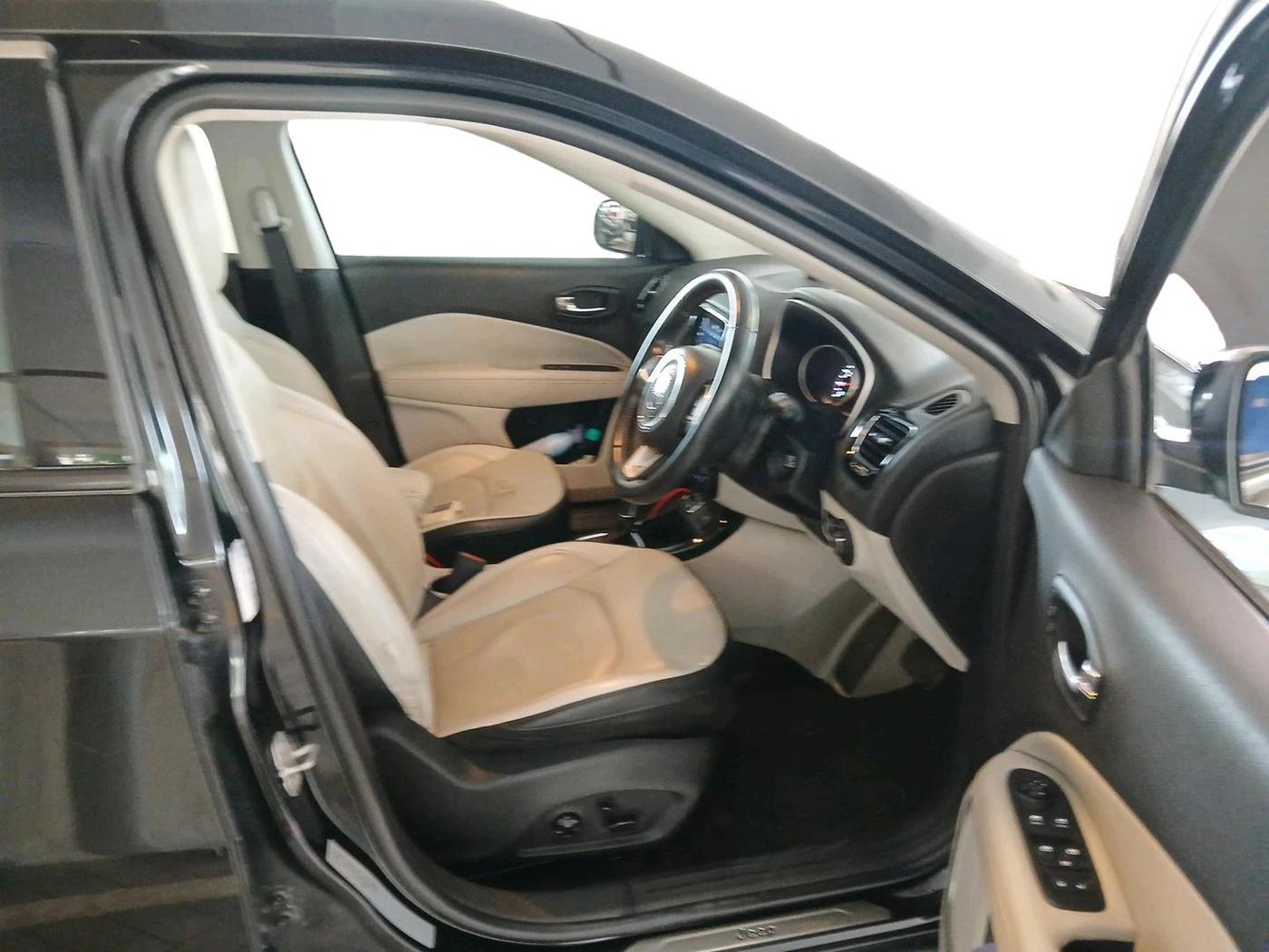 2018 Jeep Compass LIMITED PLUS PETROL AT, Petrol, Automatic, 36,108 km, interior