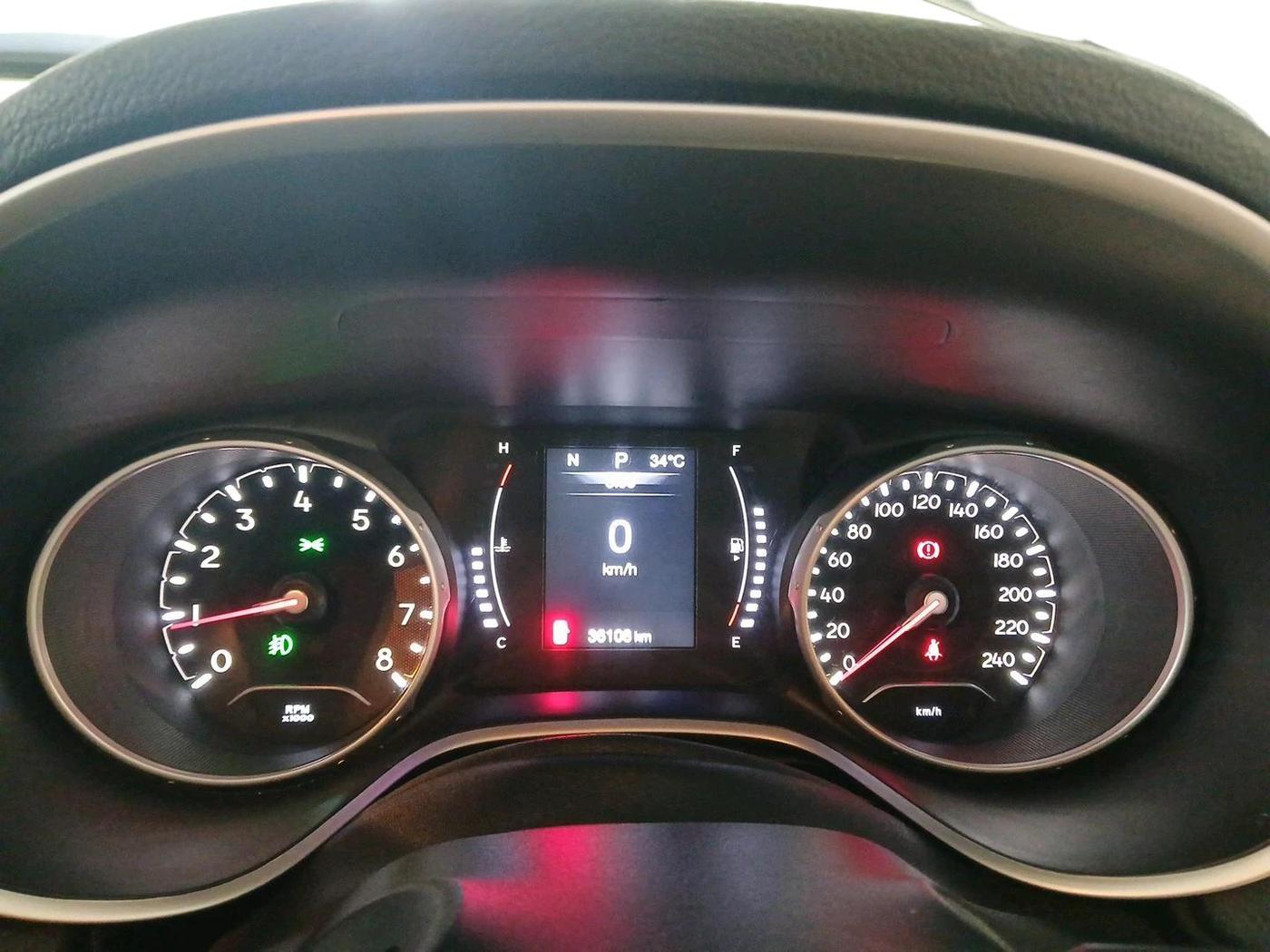 2018 Jeep Compass LIMITED PLUS PETROL AT, Petrol, Automatic, 36,108 km, interior