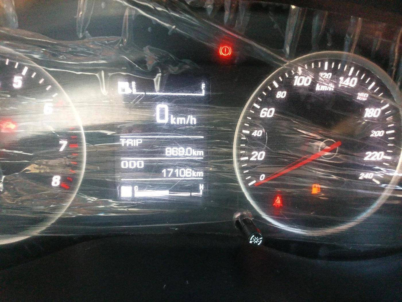 2021 MG HECTOR PLUS SELECT 2.0 DIESEL TURBO MT 7-STR, Diesel, Manual, 17,106 km, interior