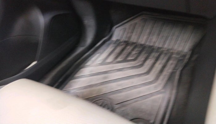 2022 MG ASTOR SHARP 1.5 CVT, Petrol, Automatic, 13,741 km, interior