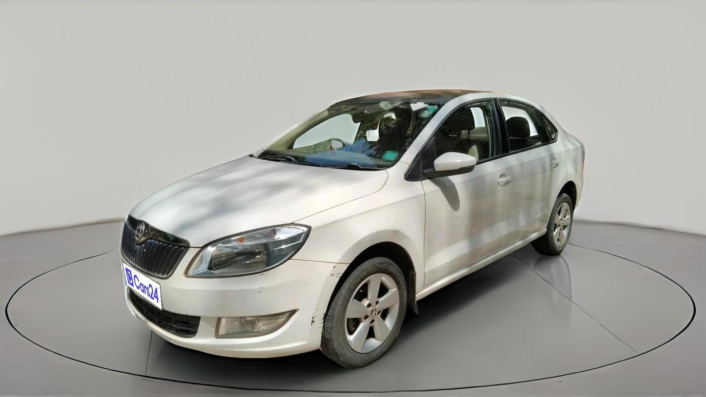 2015 Skoda Rapid AMBITION 1.6 MPI MT PLUS, Petrol, Manual, 49,224 km, exterior