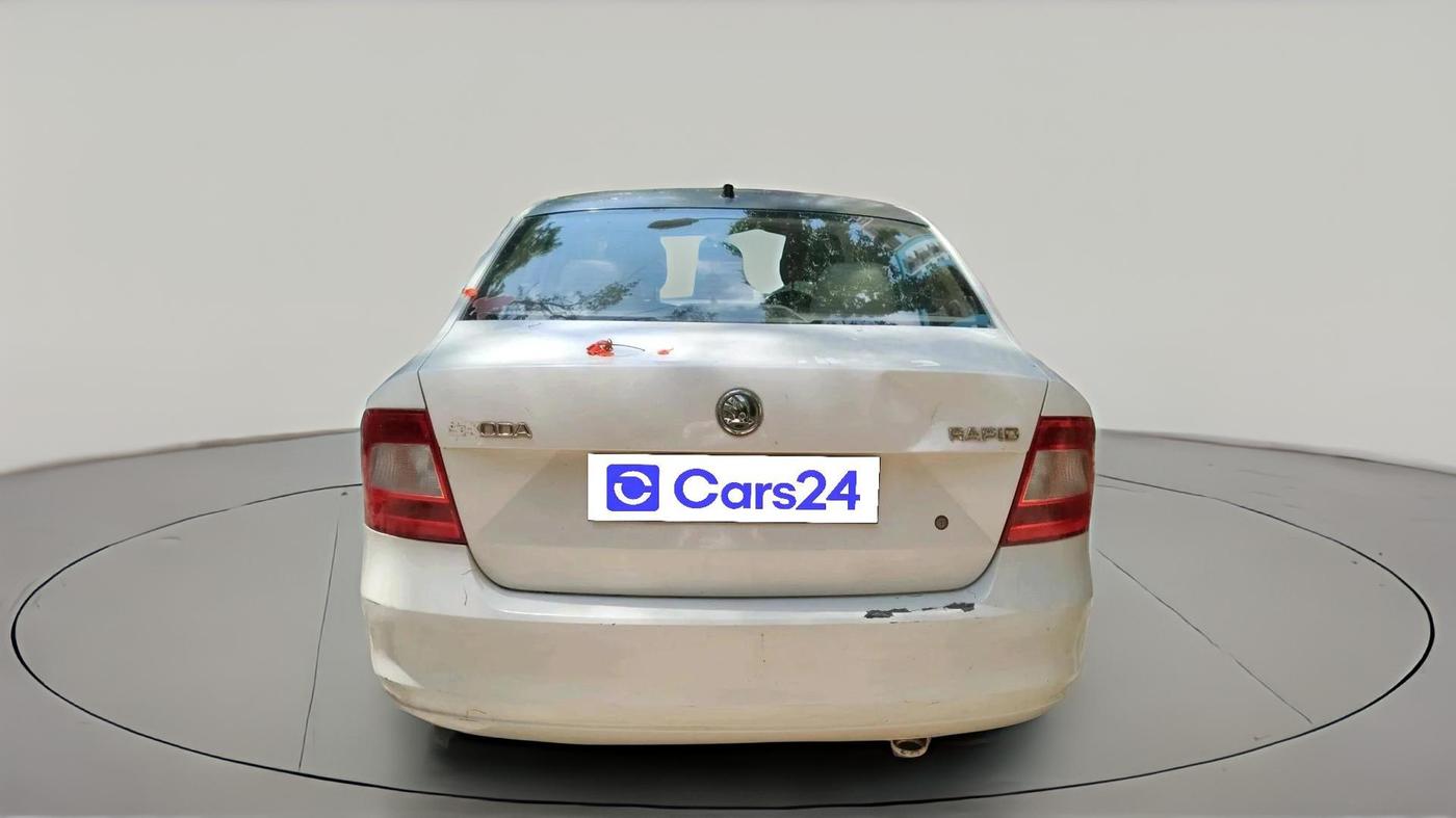 2015 Skoda Rapid AMBITION 1.6 MPI MT PLUS, Petrol, Manual, 49,224 km, exterior