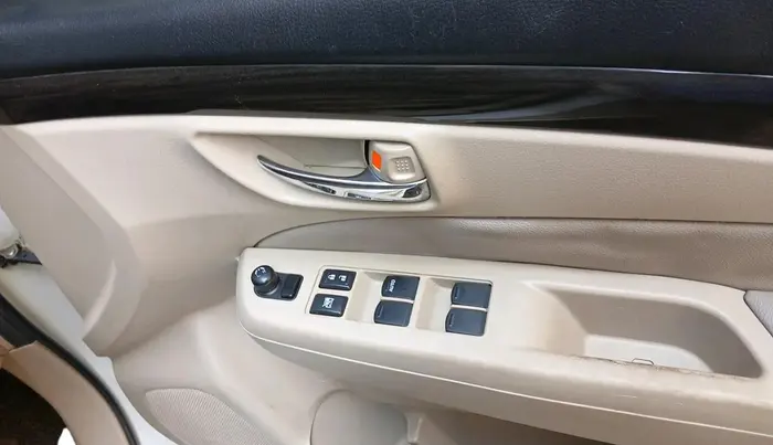 2015 Maruti Ciaz ZXI AT, Petrol, Automatic, 1,34,956 km, interior