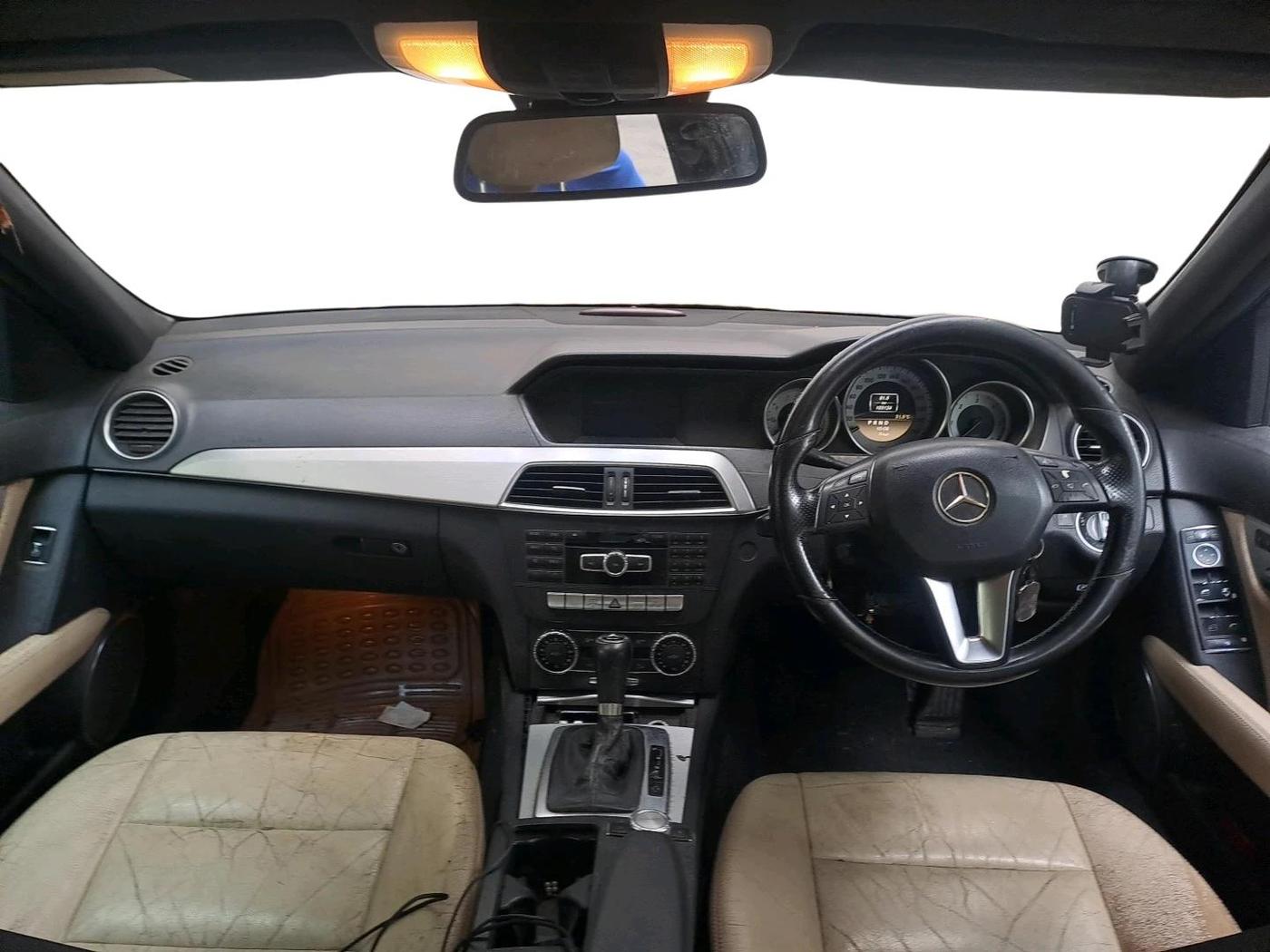 2011 Mercedes Benz C Class C 250 CDI, Diesel, Automatic, 1,03,124 km, interior