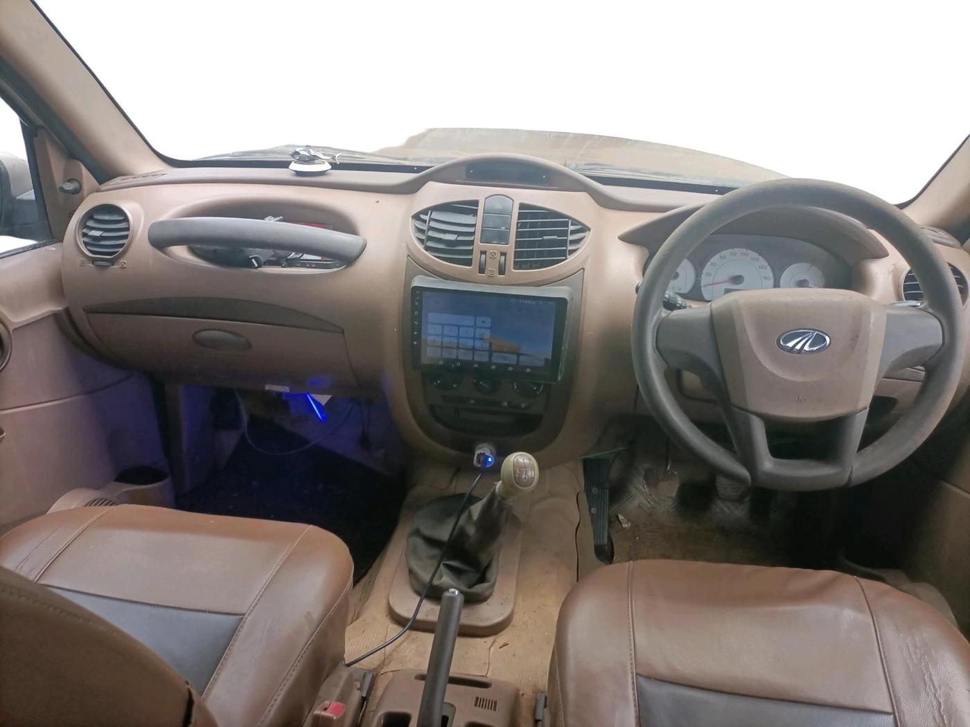2013 Mahindra Xylo D4, Diesel, Manual, 1,33,022 km, interior