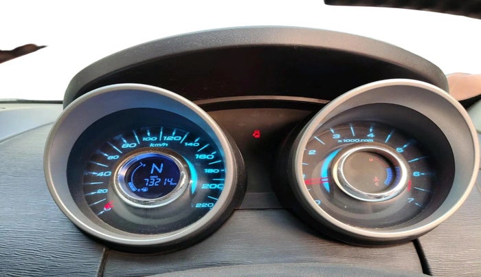 2016 Mahindra XUV500 W10, Diesel, Manual, 73,214 km, interior