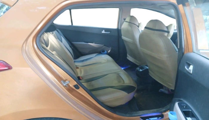 2014 Hyundai Grand i10 SPORTZ 1.2 KAPPA VTVT, Petrol, Manual, 72,023 km, interior