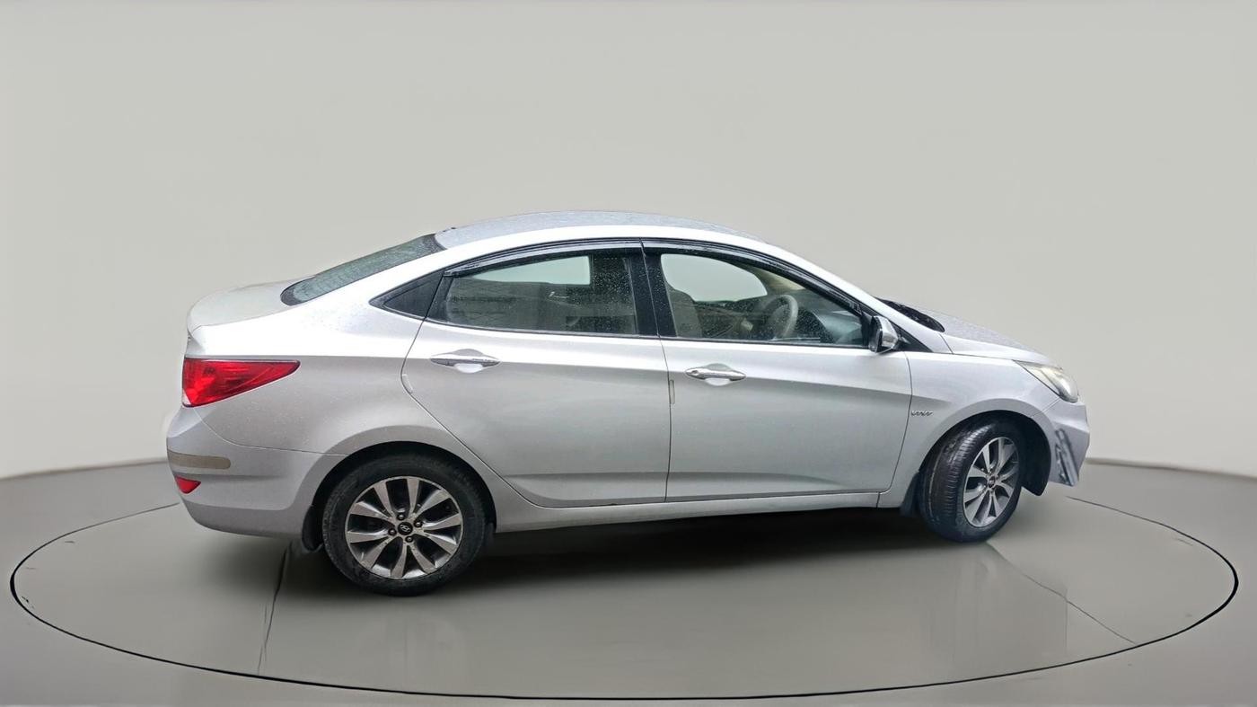 2014 Hyundai Verna FLUIDIC 1.6 VTVT SX, Petrol, Manual, 39,069 km, exterior