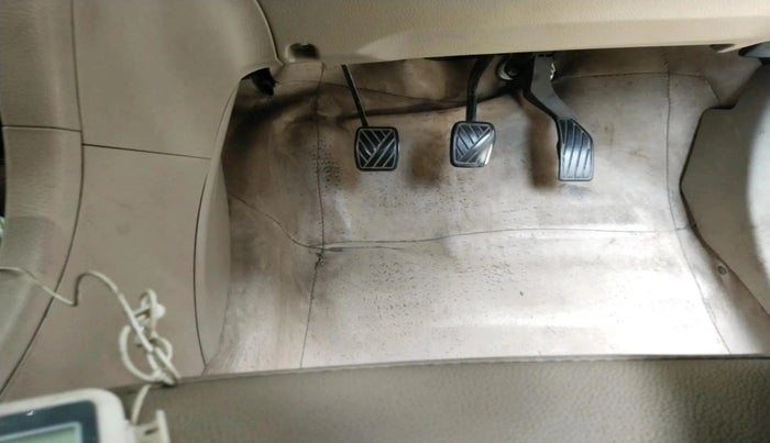 2016 Maruti Ertiga ZXI, CNG, Manual, 1,01,263 km, interior