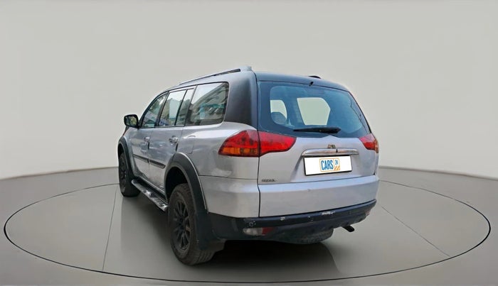 2013 Mitsubishi Pajero Sport 2.5 MT 4X4, Diesel, Manual, 1,21,692 km, exterior