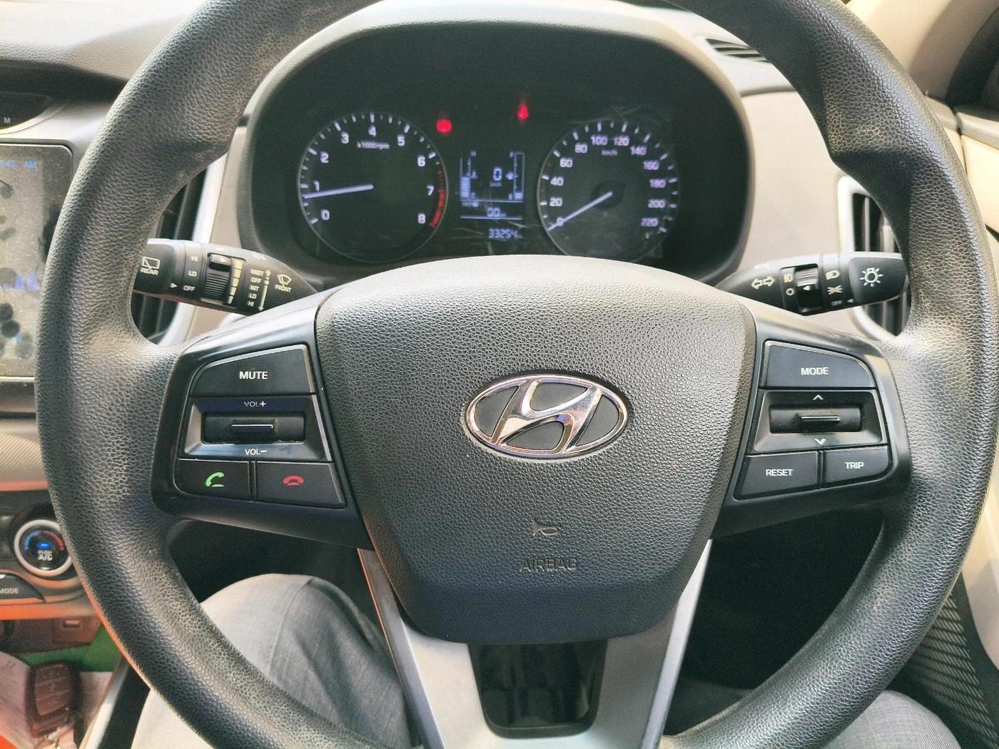 2016 Hyundai Creta SX PLUS 1.6 PETROL, Petrol, Manual, 33,254 km, interior