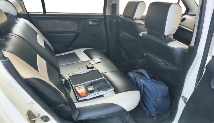2013 Maruti Wagon R 1.0 LXI CNG, CNG, Manual, 98,847 km, interior