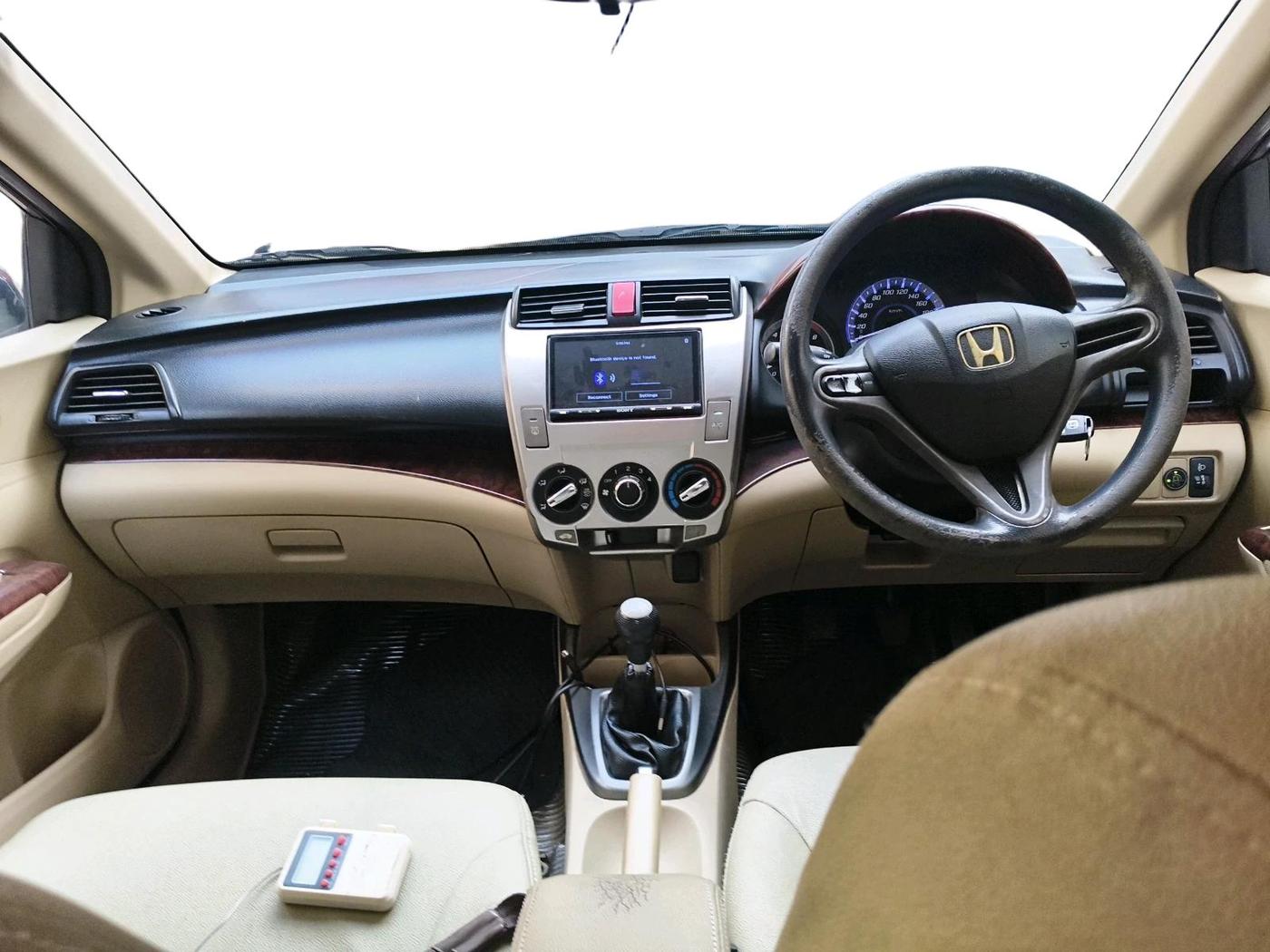 2013 Honda City 1.5L I-VTEC S MT, CNG, Manual, 1,42,860 km, interior