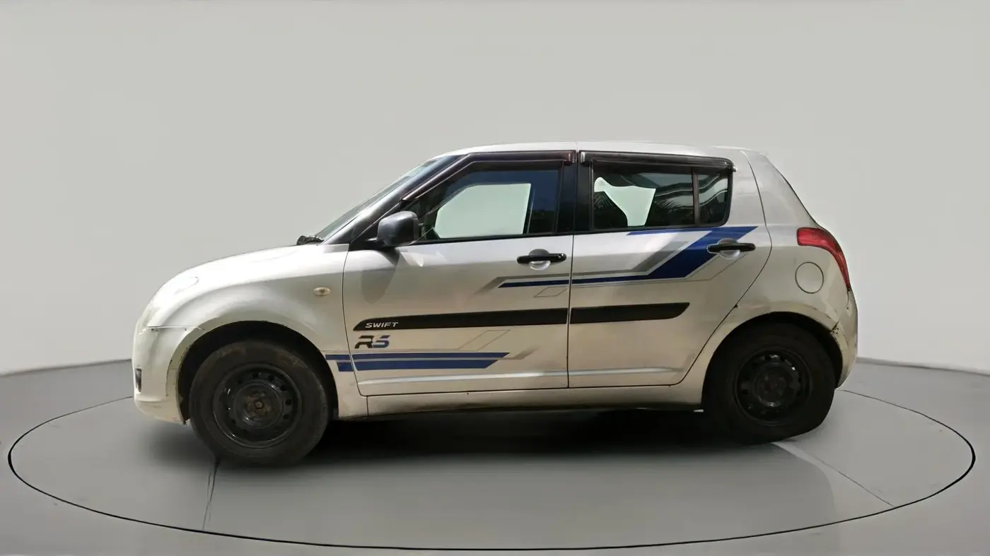 2011 Maruti Swift VXI, CNG, Manual, 69,304 km, exterior
