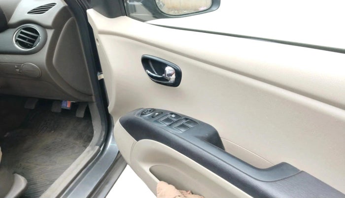 2012 Hyundai i10 SPORTZ 1.2, Petrol, Manual, 31,829 km, interior